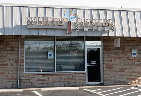 White-Center-Smiles-Seattle-Dentist-front-office